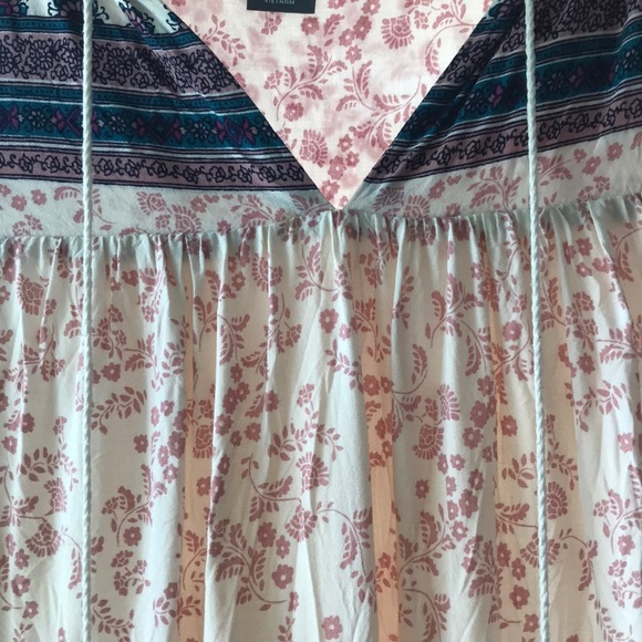 floral patterned pink casual dress - Picture 4 of 4